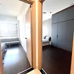 Kirakuan Luxury 2Br Pool/Gym